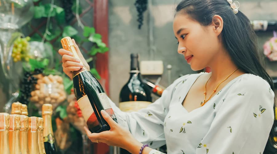 Image for How to Read a Wine Label - 5 Essential Things to Look For