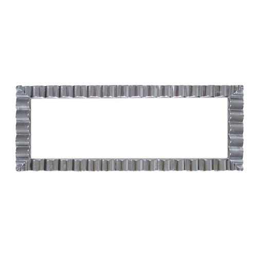 Party Essentials • Tray Wavy Silver Edge 17x9 In