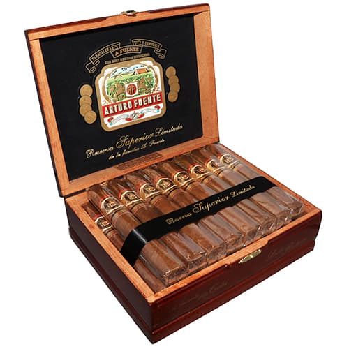 • Arturo Fuente Don Carlos Double Robusto Box