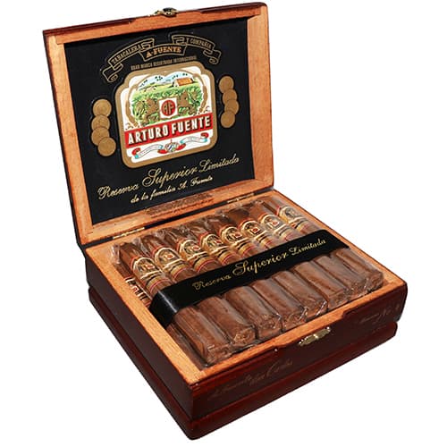 • Arturo Fuente Don Carlos No.4 Box