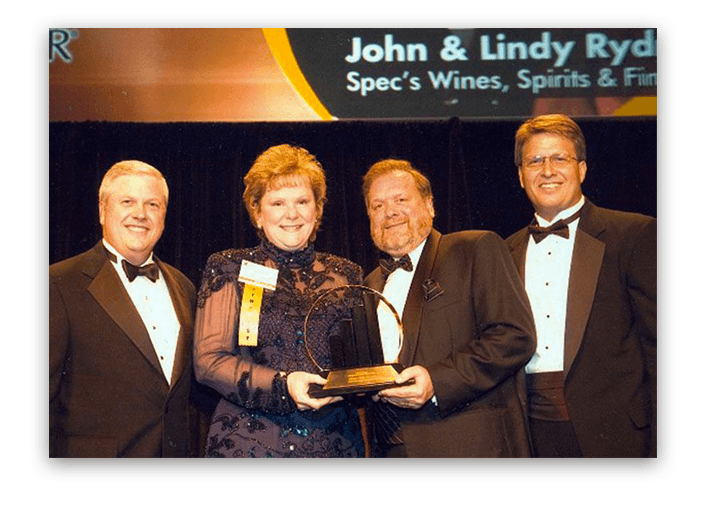Lindy and John Rydman accepting award
