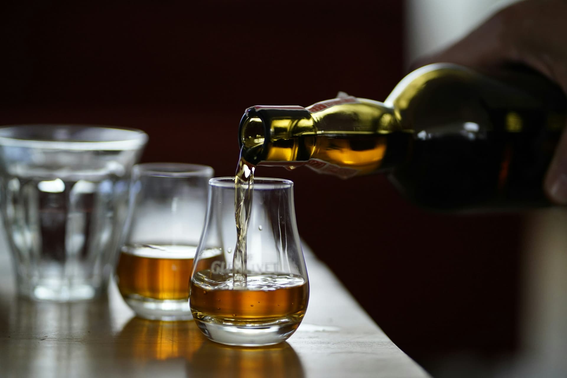 Image for Complete Guide to the Best Irish Whiskey