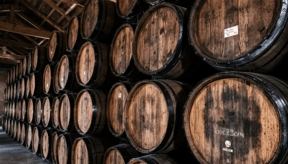 Image for Small Batch vs Single Barrel: Understanding the Key Differences in Bourbon