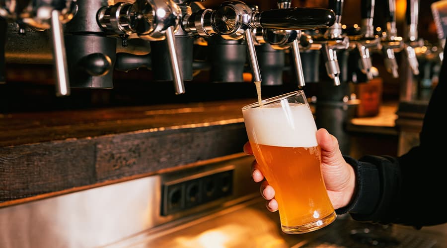 Image for Craft Beer vs Domestic Beer: What’s Really the Difference?