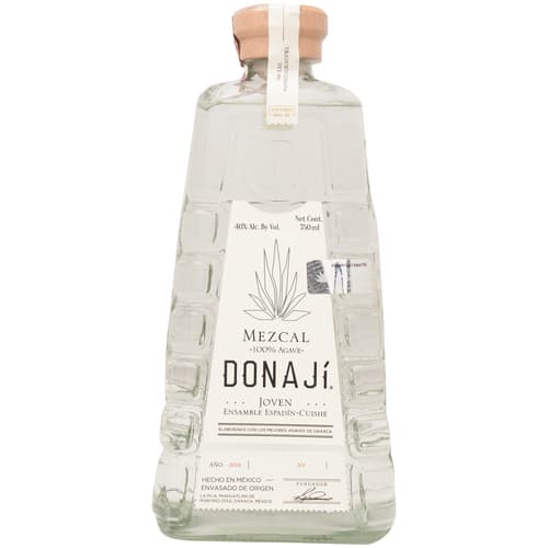 Donaji Joven Ensamble Mezcal